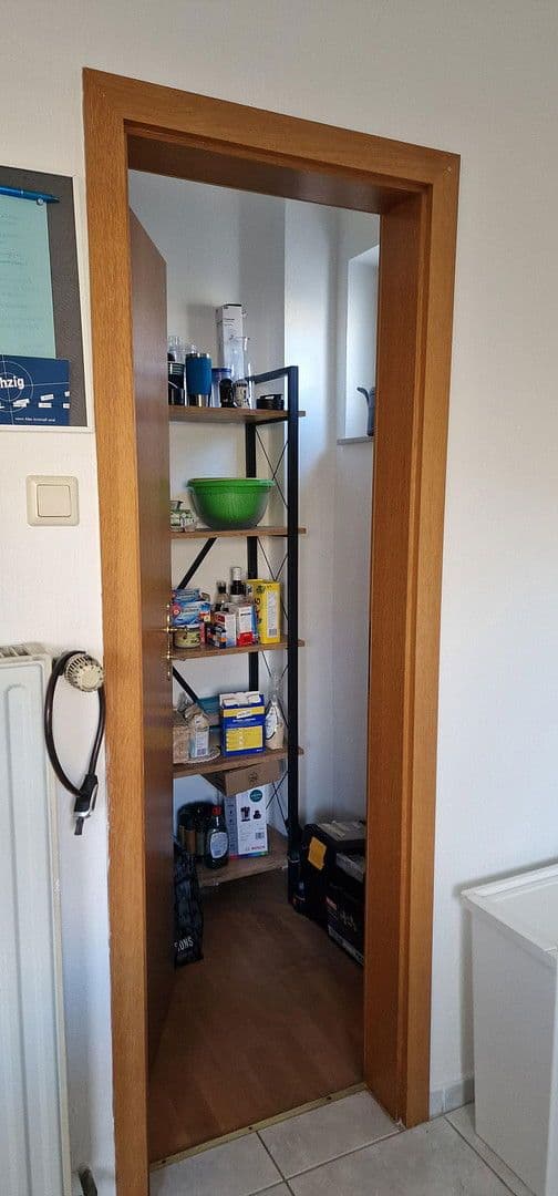 Pronájem bytu 2+1 54 m², Stuttgart-Büsnau, Bádensko-Württembersko Pronájem bytu 2+1 54 m², Stuttgart-Büsnau, Bádensko-Württembersko