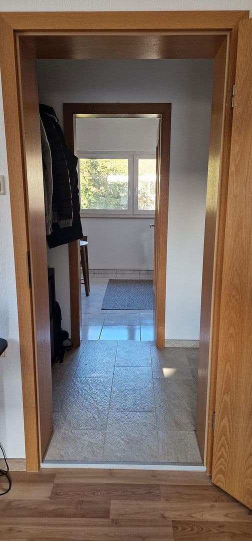 Pronájem bytu 2+1 54 m², Stuttgart-Büsnau, Bádensko-Württembersko Pronájem bytu 2+1 54 m², Stuttgart-Büsnau, Bádensko-Württembersko