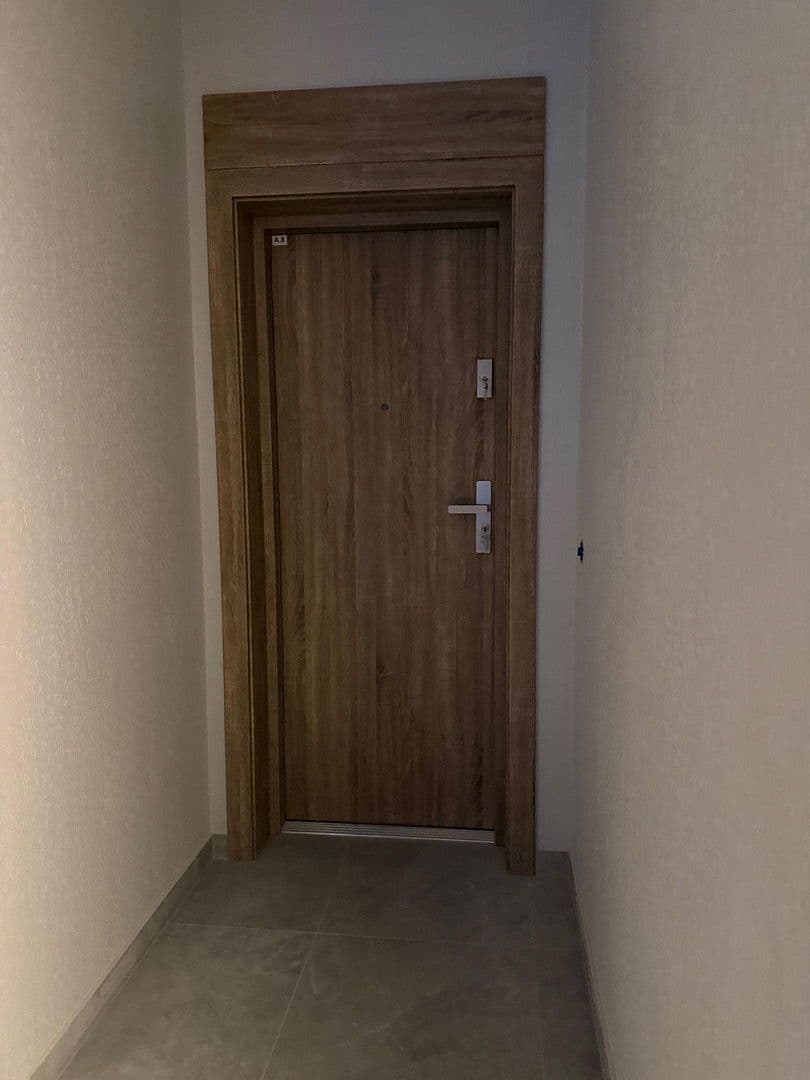 Pronájem bytu 2+1 50 m², Alt-Biesdorf 49, Berlin, Berlín Pronájem bytu 2+1 50 m², Alt-Biesdorf 49, Berlin, Berlín