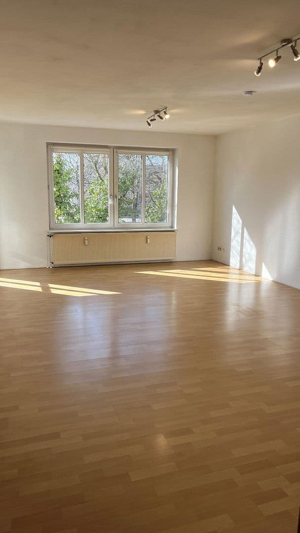 Pronájem bytu 2+1 65 m², Wolfsburger Straße 2e, Wolfsburg, Dolní Sasko Pronájem bytu 2+1 65 m², Wolfsburger Straße 2e, Wolfsburg, Dolní Sasko