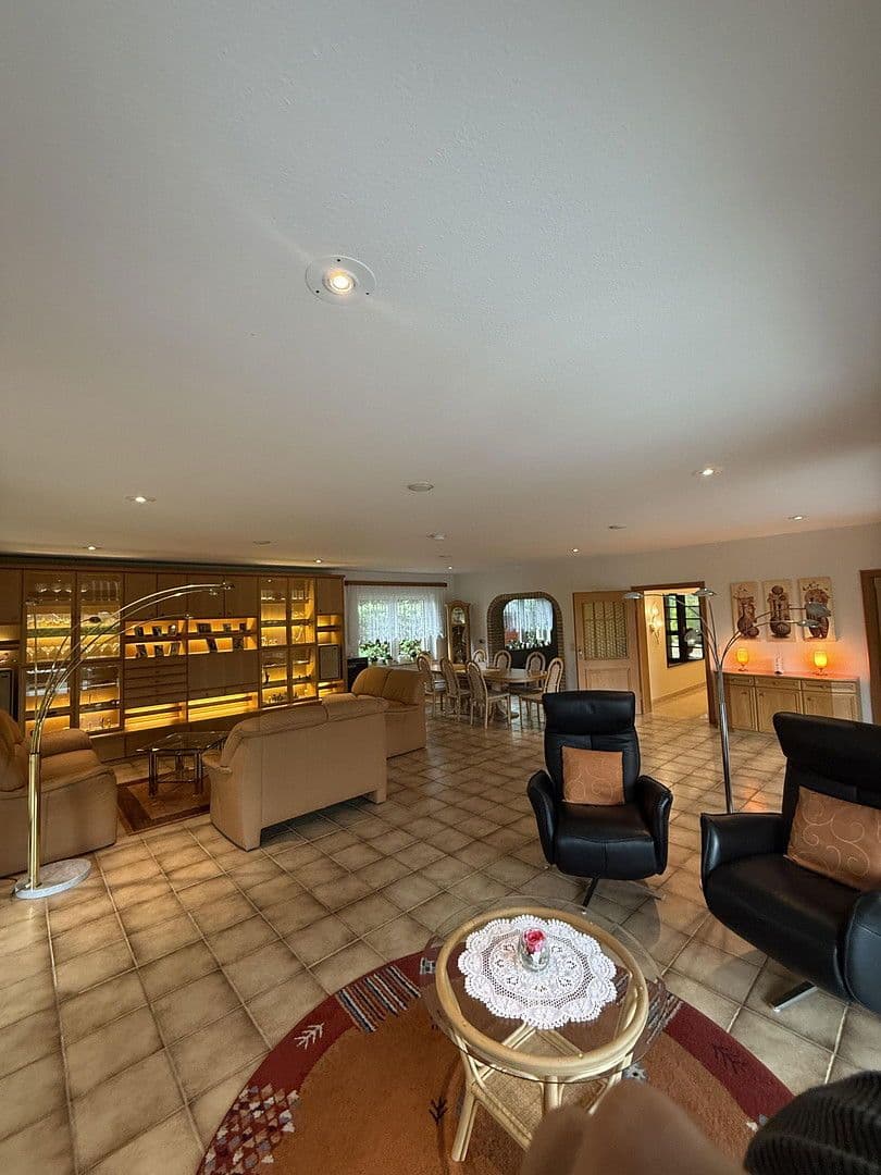 Prodej domu 415 m², pozemek 1.021 m², Kaltenkirchen, Šlesvicko-Holštýnsko Prodej domu 415 m², pozemek 1.021 m², Kaltenkirchen, Šlesvicko-Holštýnsko