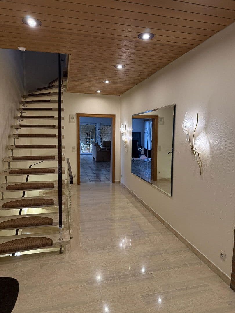 Prodej domu 415 m², pozemek 1.021 m², Kaltenkirchen, Šlesvicko-Holštýnsko Prodej domu 415 m², pozemek 1.021 m², Kaltenkirchen, Šlesvicko-Holštýnsko