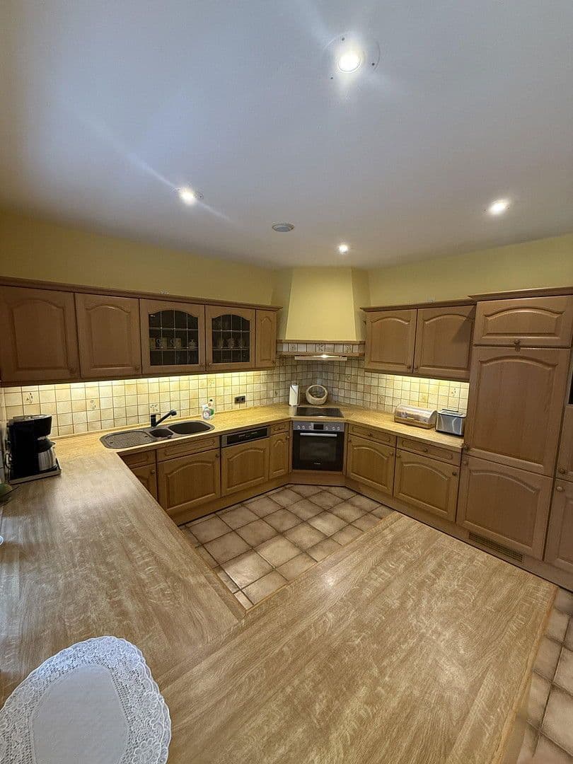 Prodej domu 415 m², pozemek 1.021 m², Kaltenkirchen, Šlesvicko-Holštýnsko Prodej domu 415 m², pozemek 1.021 m², Kaltenkirchen, Šlesvicko-Holštýnsko