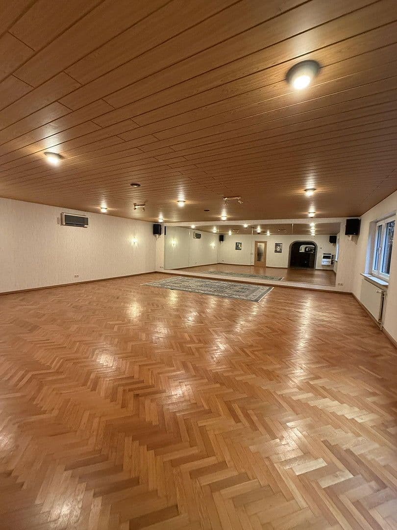 Prodej domu 415 m², pozemek 1.021 m², Kaltenkirchen, Šlesvicko-Holštýnsko Prodej domu 415 m², pozemek 1.021 m², Kaltenkirchen, Šlesvicko-Holštýnsko