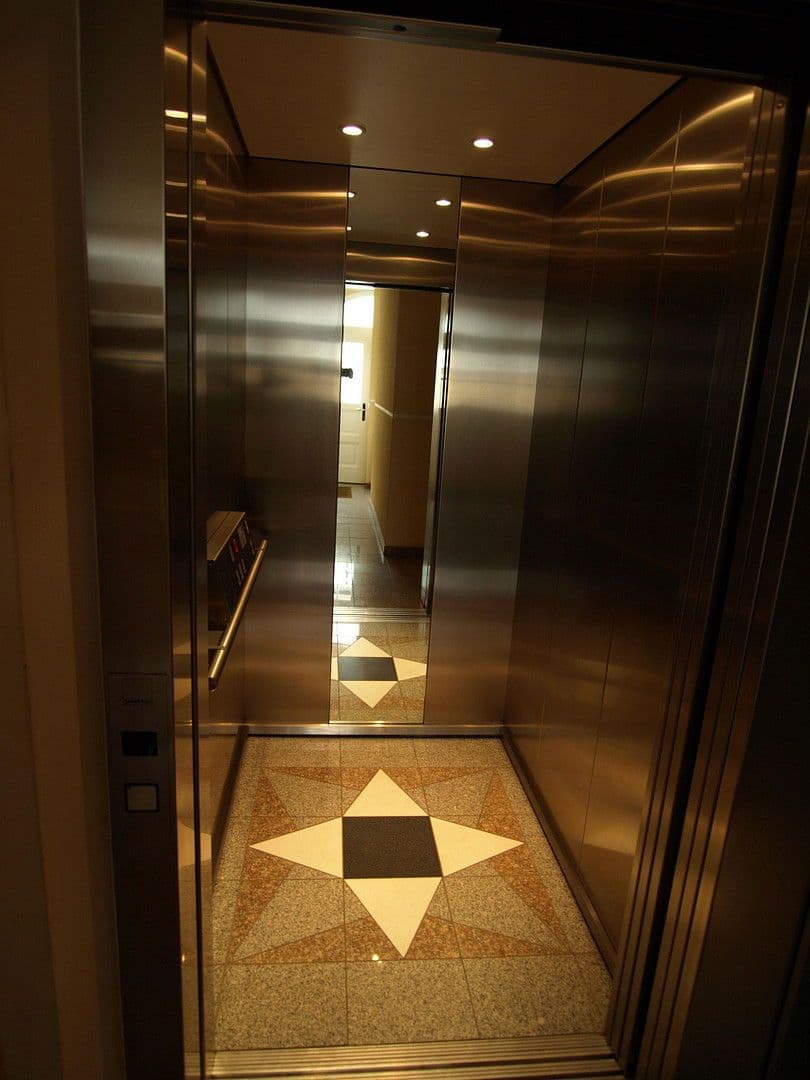 Prodej domu 930 m², pozemek 1.795 m², Stahmelnerstr. 107, Leipzig, Sasko Prodej domu 930 m², pozemek 1.795 m², Stahmelnerstr. 107, Leipzig, Sasko