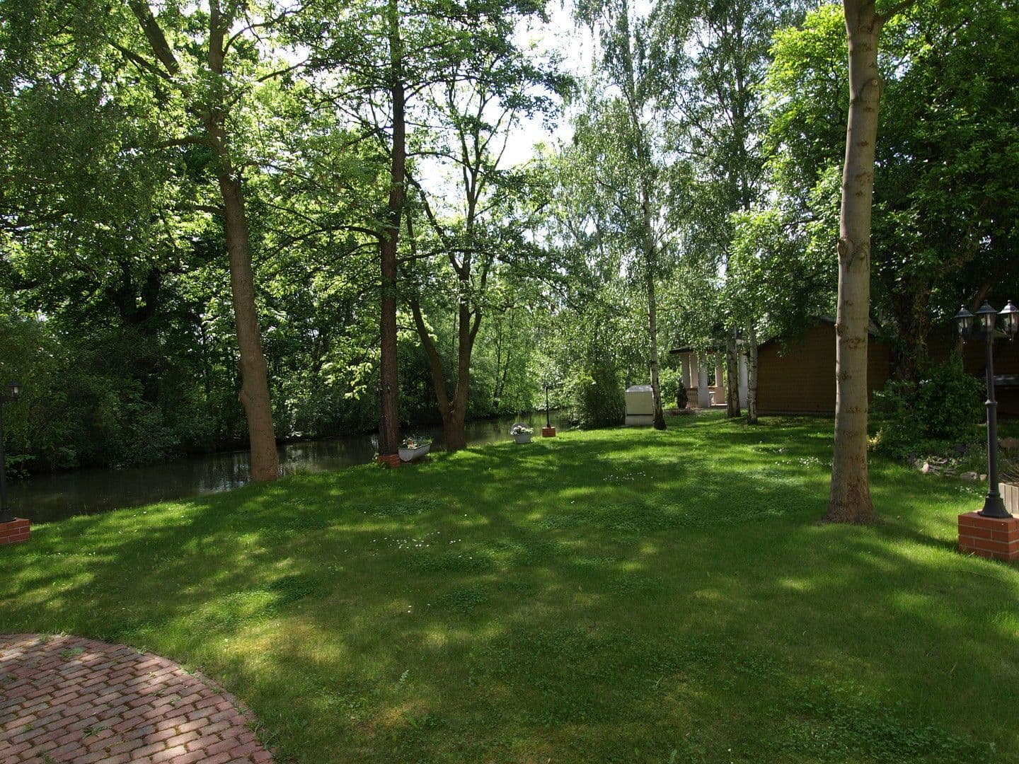 Prodej domu 930 m², pozemek 1.795 m², Stahmelnerstr. 107, Leipzig, Sasko Prodej domu 930 m², pozemek 1.795 m², Stahmelnerstr. 107, Leipzig, Sasko