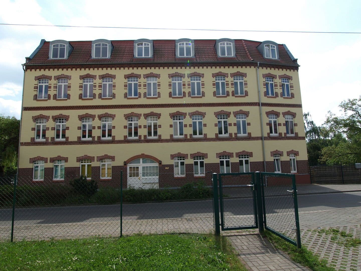 Prodej domu 930 m², pozemek 1.795 m², Stahmelnerstr. 107, Leipzig, Sasko Prodej domu 930 m², pozemek 1.795 m², Stahmelnerstr. 107, Leipzig, Sasko
