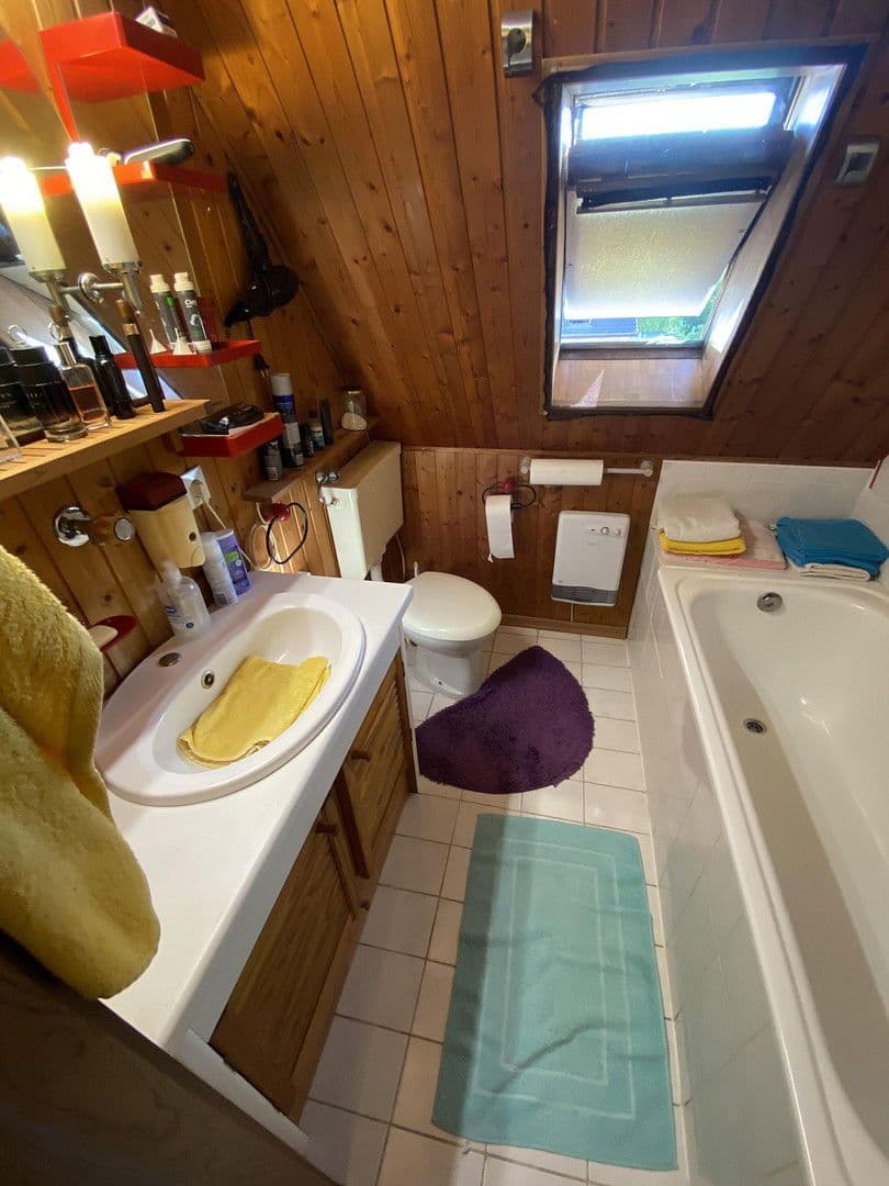 Pronájem domu 140 m², pozemek 327 m², Dortmund, Severní Porýní-Vestfálsko Pronájem domu 140 m², pozemek 327 m², Dortmund, Severní Porýní-Vestfálsko