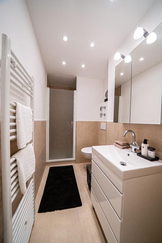 Prodej bytu 3+1 78 m², Waisenhausgasse 10, Köln, Severní Porýní-Vestfálsko Prodej bytu 3+1 78 m², Waisenhausgasse 10, Köln, Severní Porýní-Vestfálsko