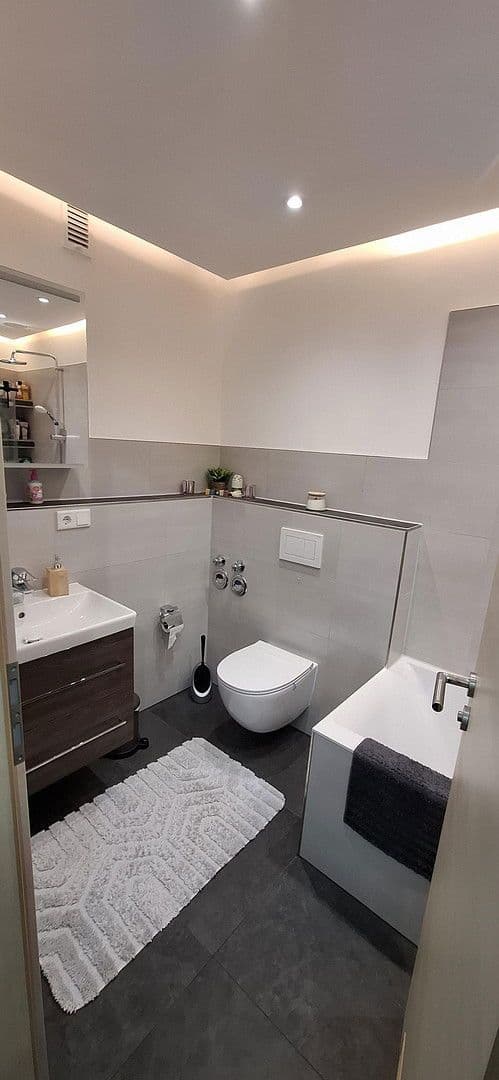 Prodej bytu 3+1 80 m², Neusäß, Bavorsko Prodej bytu 3+1 80 m², Neusäß, Bavorsko