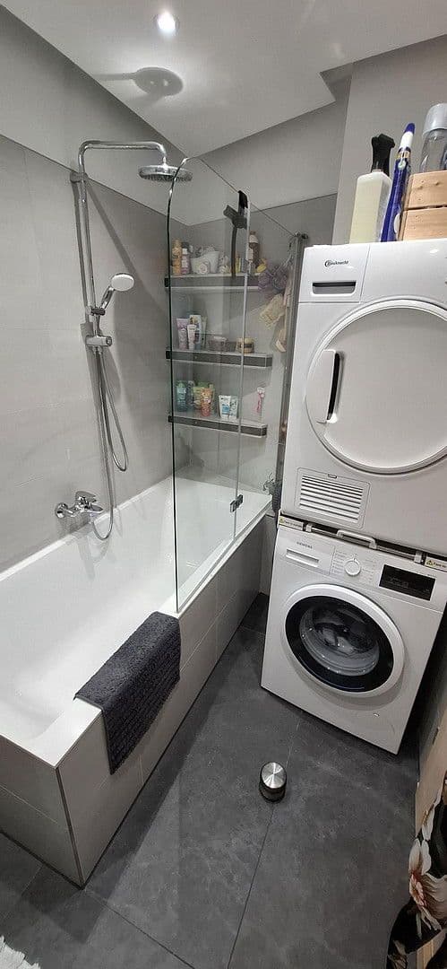 Prodej bytu 3+1 80 m², Neusäß, Bavorsko Prodej bytu 3+1 80 m², Neusäß, Bavorsko