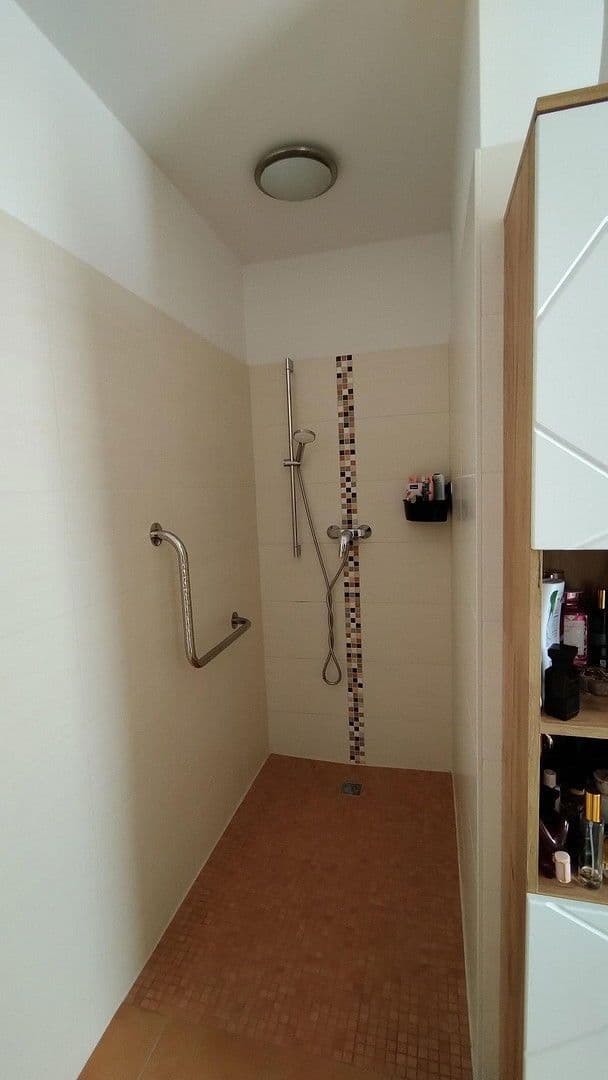 Prodej domu 160 m², pozemek 800 m², Wilhelmstraße 13, Eisenhüttenstadt, Braniborsko Prodej domu 160 m², pozemek 800 m², Wilhelmstraße 13, Eisenhüttenstadt, Braniborsko