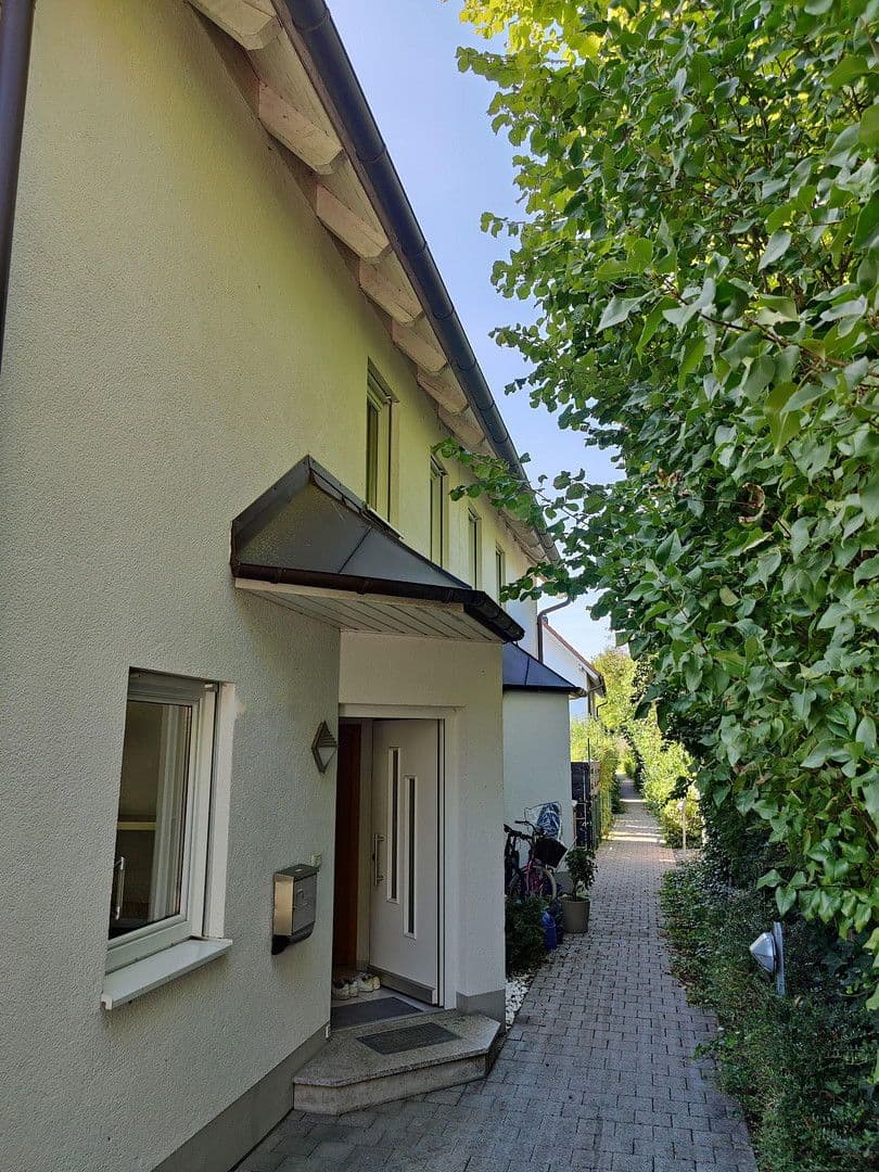 Prodej domu 153 m², pozemek 456 m², München, Bavorsko Prodej domu 153 m², pozemek 456 m², München, Bavorsko