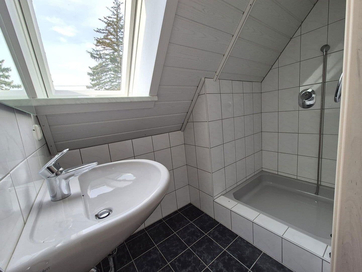 Prodej domu 177 m², pozemek 675 m², Flurstraße 11, 11a, Harburg (Schwaben), Bavorsko Prodej domu 177 m², pozemek 675 m², Flurstraße 11, 11a, Harburg (Schwaben), Bavorsko