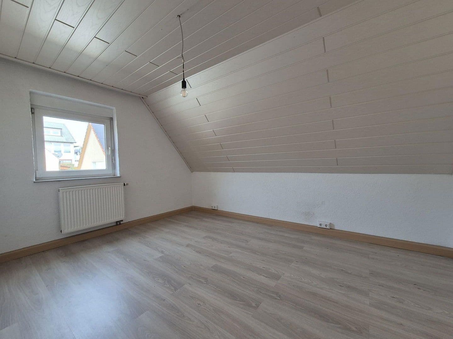 Prodej domu 177 m², pozemek 675 m², Flurstraße 11, 11a, Harburg (Schwaben), Bavorsko Prodej domu 177 m², pozemek 675 m², Flurstraße 11, 11a, Harburg (Schwaben), Bavorsko