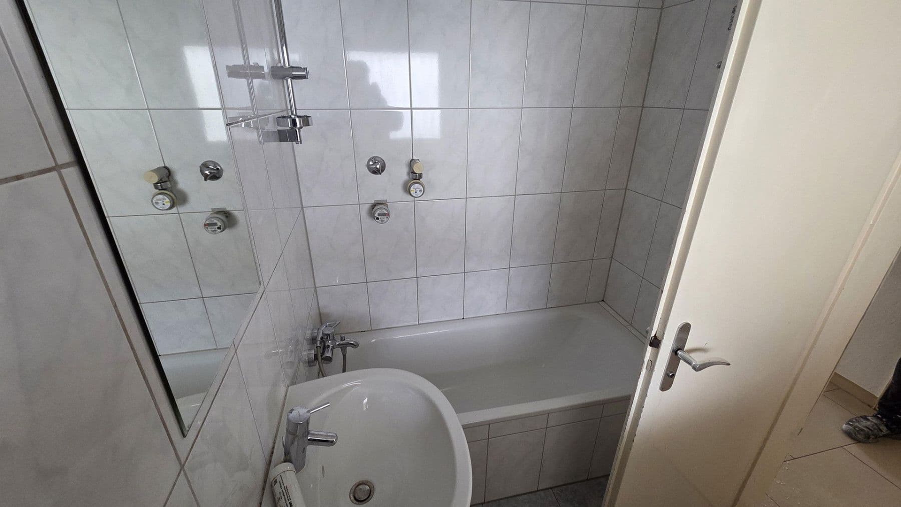 Pronájem bytu 2+1 55 m², Giebelstr.13a, Stuttgart, Bádensko-Württembersko Pronájem bytu 2+1 55 m², Giebelstr.13a, Stuttgart, Bádensko-Württembersko