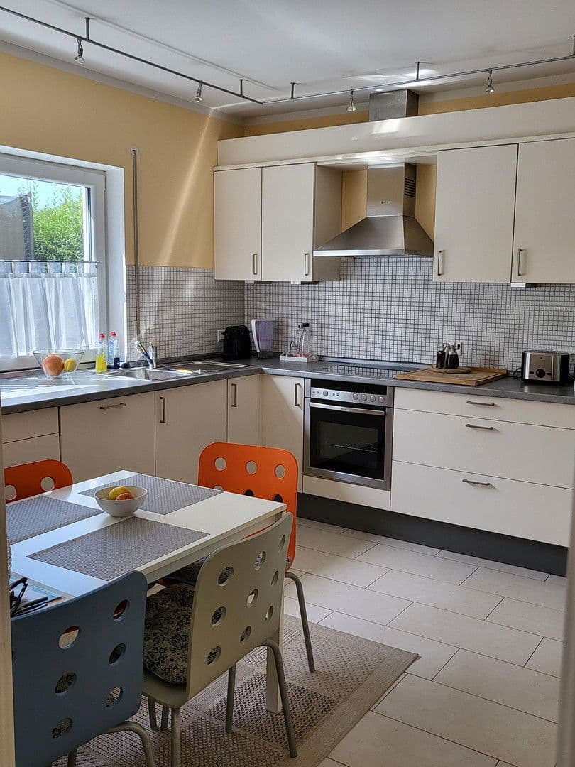 Pronájem domu 145 m², pozemek 289 m², Pfaffenhofen, Bavorsko Pronájem domu 145 m², pozemek 289 m², Pfaffenhofen, Bavorsko