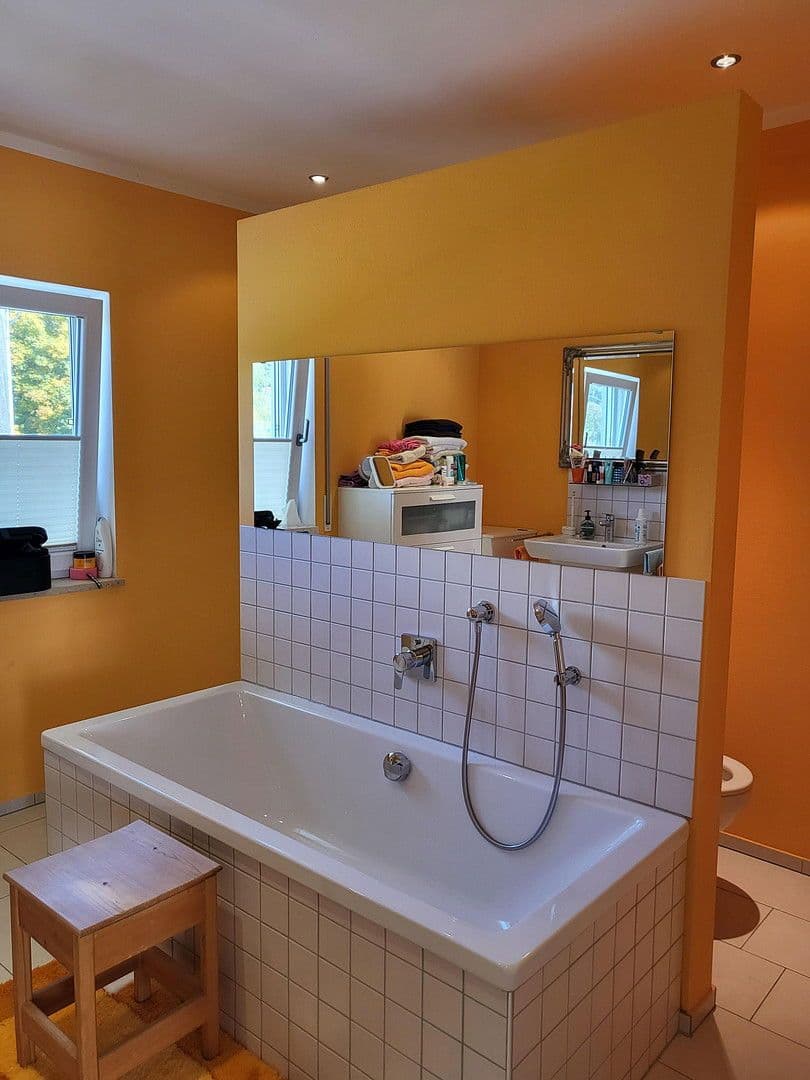 Pronájem domu 145 m², pozemek 289 m², Pfaffenhofen, Bavorsko Pronájem domu 145 m², pozemek 289 m², Pfaffenhofen, Bavorsko