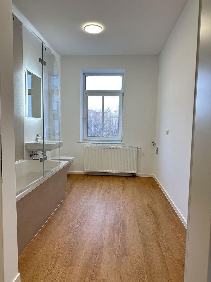 Pronájem bytu 3+kk 89 m², Fritz-Matschke-Str. 12, Chemnitz, Sasko Pronájem bytu 3+kk 89 m², Fritz-Matschke-Str. 12, Chemnitz, Sasko