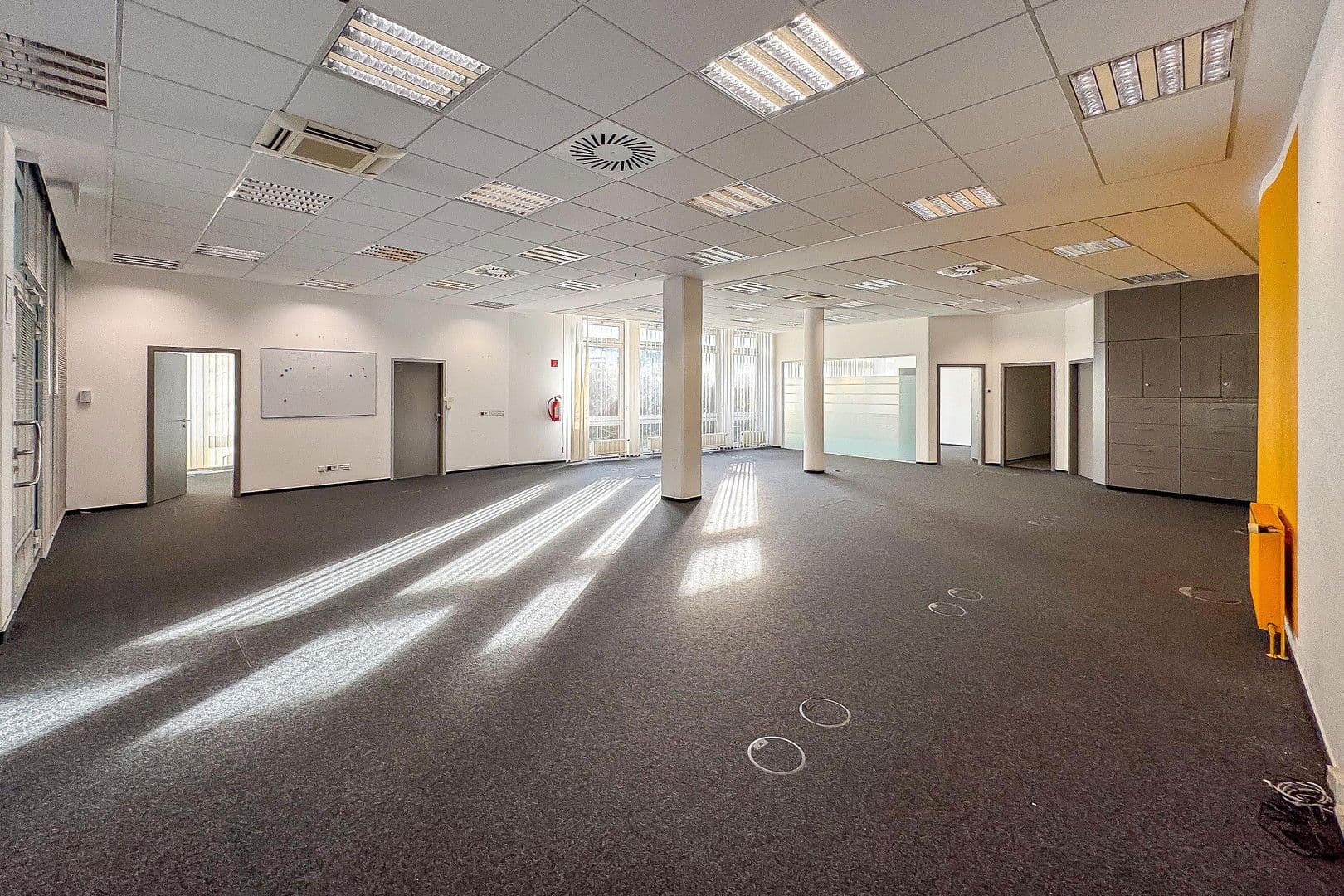 Pronájem nebytového prostoru 320 m², Voerder Straße 14, Hagen, Severní Porýní-Vestfálsko Pronájem nebytového prostoru 320 m², Voerder Straße 14, Hagen, Severní Porýní-Vestfálsko