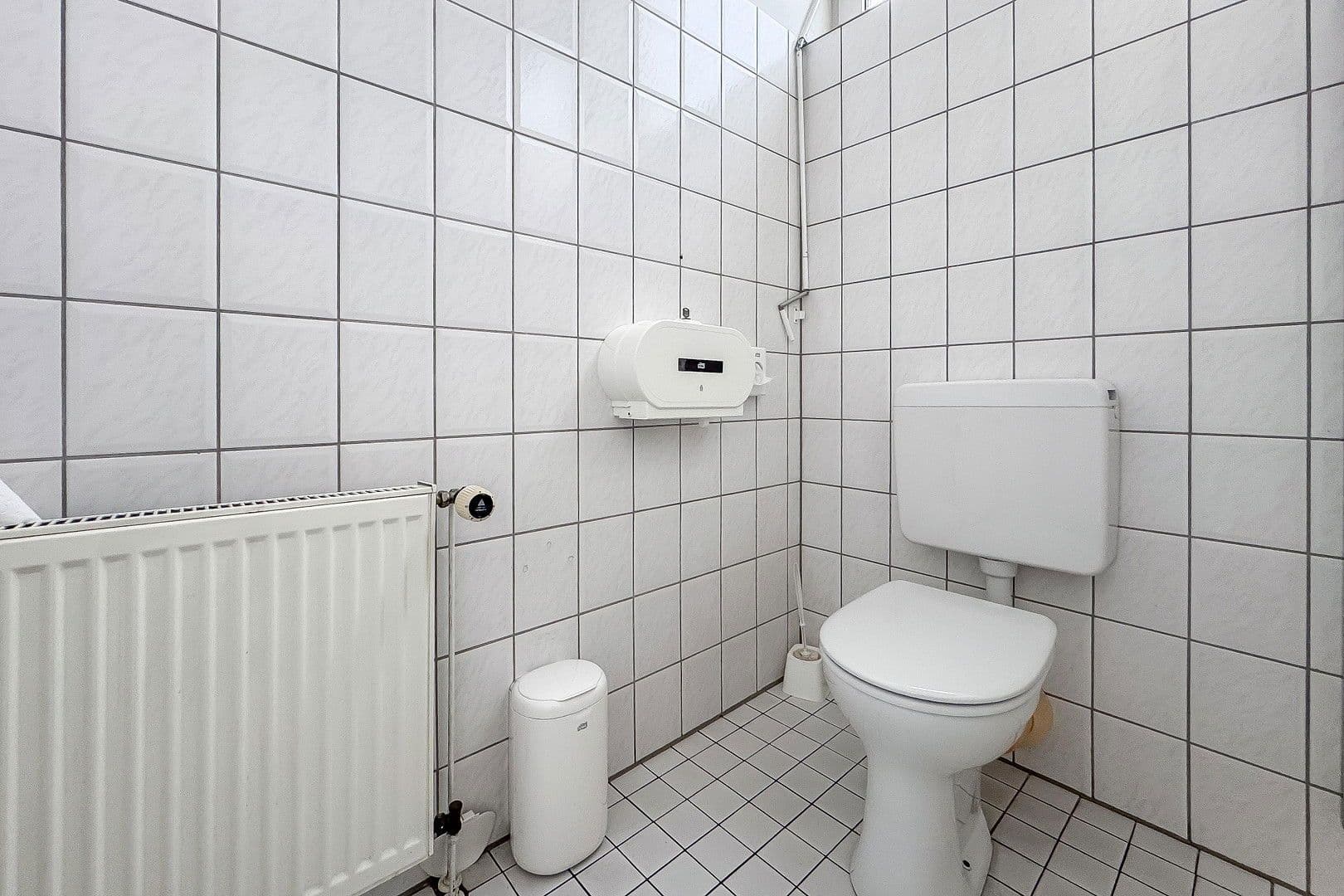 Pronájem nebytového prostoru 320 m², Voerder Straße 14, Hagen, Severní Porýní-Vestfálsko Pronájem nebytového prostoru 320 m², Voerder Straße 14, Hagen, Severní Porýní-Vestfálsko