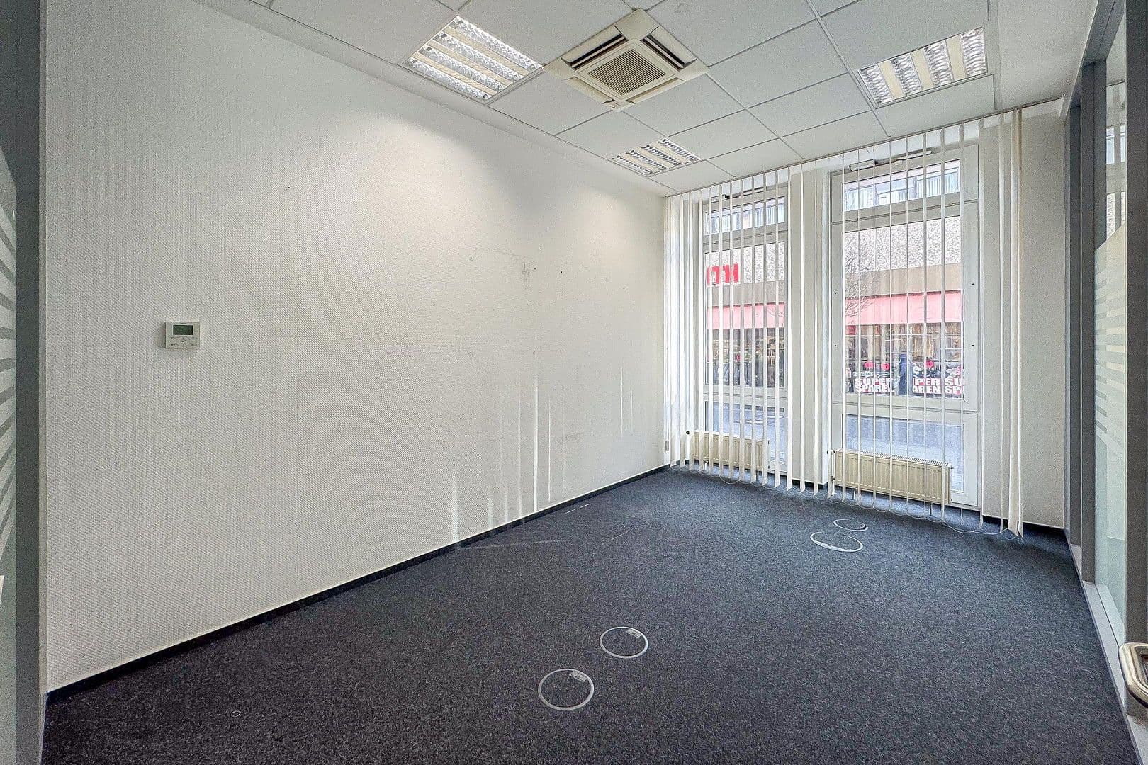 Pronájem nebytového prostoru 320 m², Voerder Straße 14, Hagen, Severní Porýní-Vestfálsko Pronájem nebytového prostoru 320 m², Voerder Straße 14, Hagen, Severní Porýní-Vestfálsko