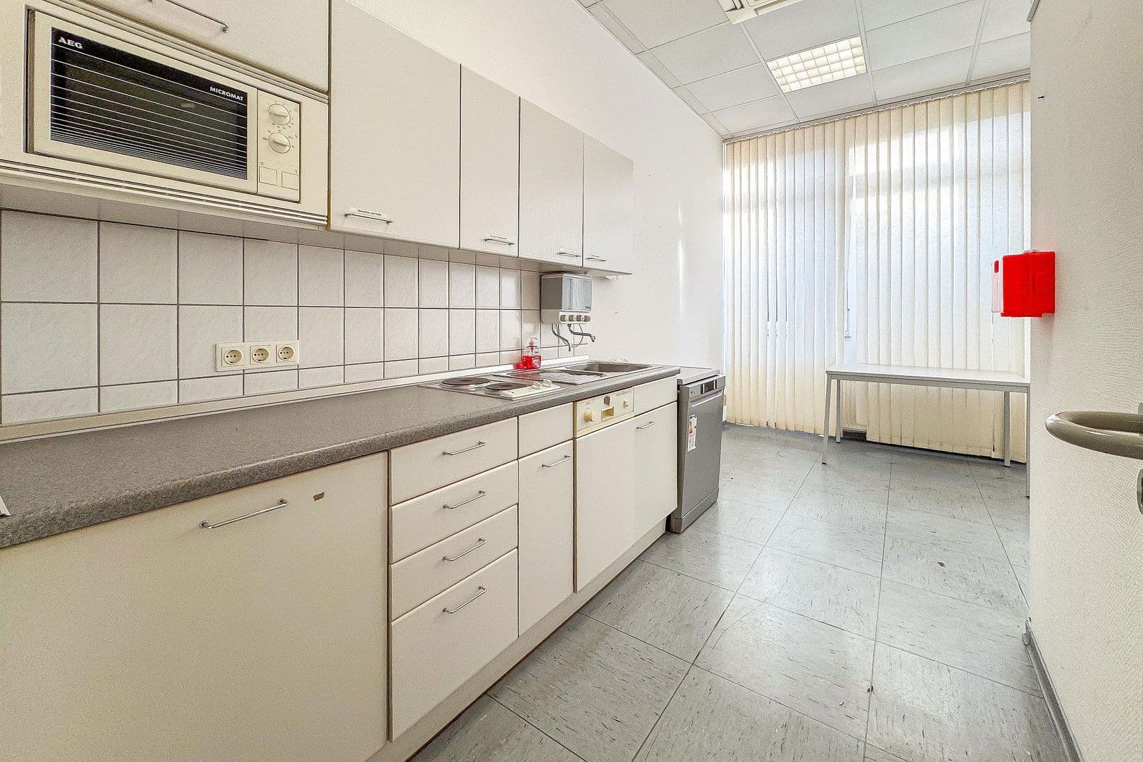 Pronájem nebytového prostoru 320 m², Voerder Straße 14, Hagen, Severní Porýní-Vestfálsko Pronájem nebytového prostoru 320 m², Voerder Straße 14, Hagen, Severní Porýní-Vestfálsko