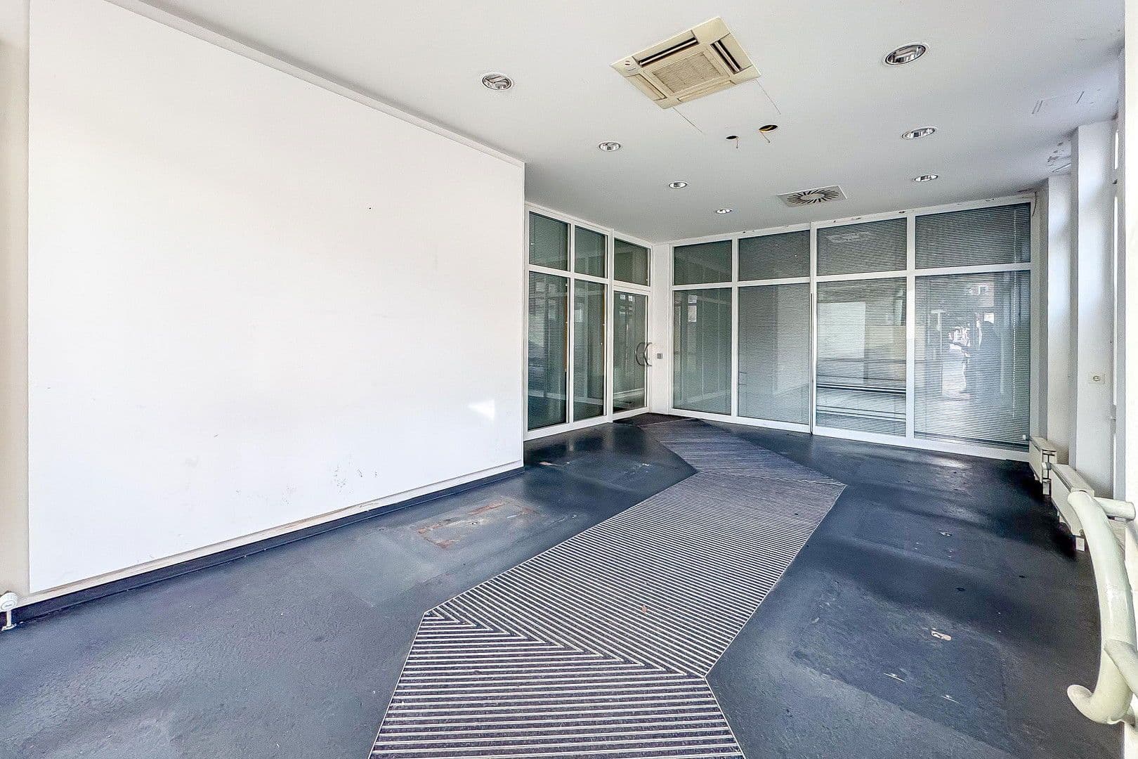 Pronájem kanceláře 320 m², Voerder Straße 14, Hagen, Severní Porýní-Vestfálsko Pronájem kanceláře 320 m², Voerder Straße 14, Hagen, Severní Porýní-Vestfálsko