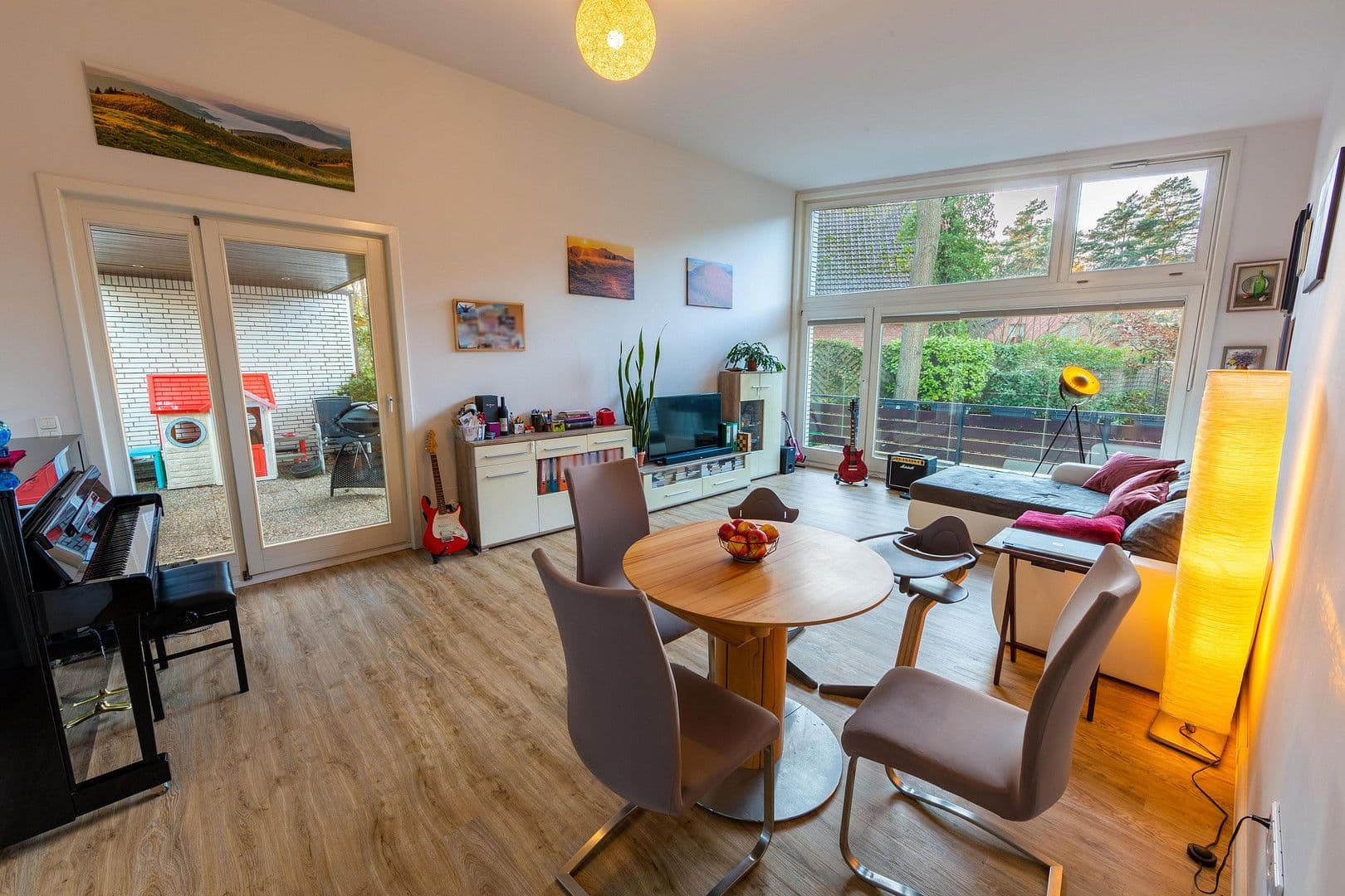 Prodej domu 200 m², pozemek 1.000 m², Hamburg, Hamburg Prodej domu 200 m², pozemek 1.000 m², Hamburg, Hamburg