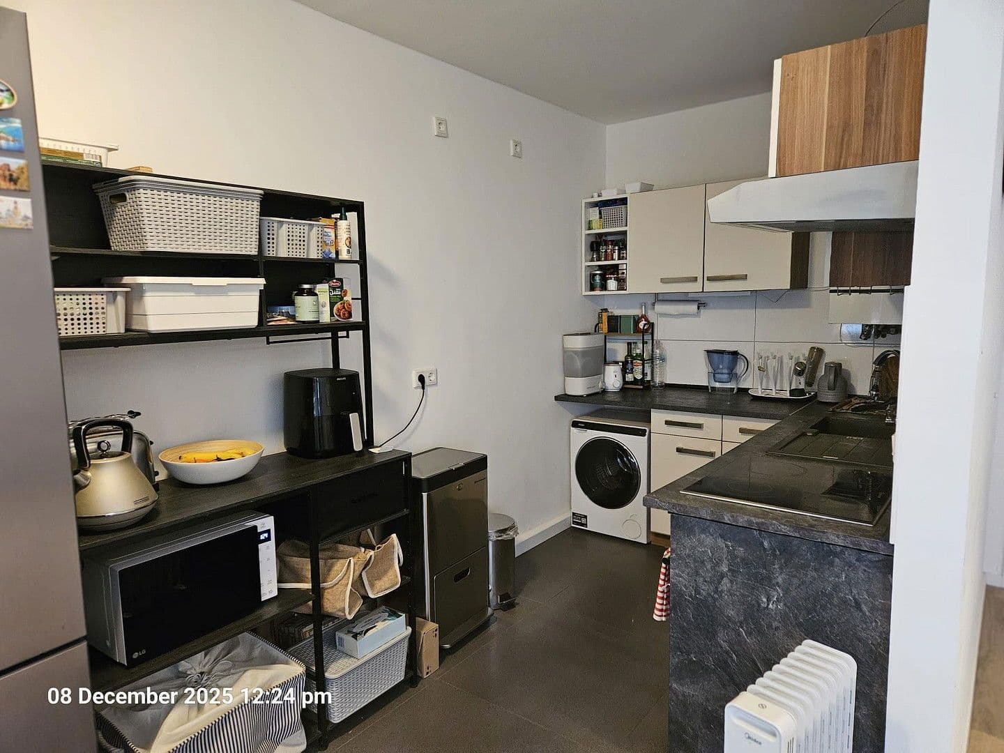 Pronájem bytu 3+1 64 m², Weißenburgstraße 30, Düsseldorf, Severní Porýní-Vestfálsko Pronájem bytu 3+1 64 m², Weißenburgstraße 30, Düsseldorf, Severní Porýní-Vestfálsko