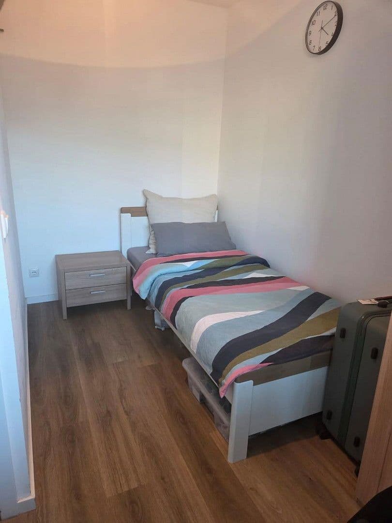 Pronájem bytu 3+1 64 m², Weißenburgstraße 30, Düsseldorf, Severní Porýní-Vestfálsko Pronájem bytu 3+1 64 m², Weißenburgstraße 30, Düsseldorf, Severní Porýní-Vestfálsko