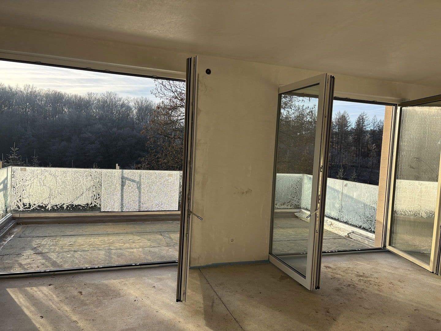 Prodej bytu 4+1 140 m², Neunkirchen-Seelscheid, Severní Porýní-Vestfálsko Prodej bytu 4+1 140 m², Neunkirchen-Seelscheid, Severní Porýní-Vestfálsko