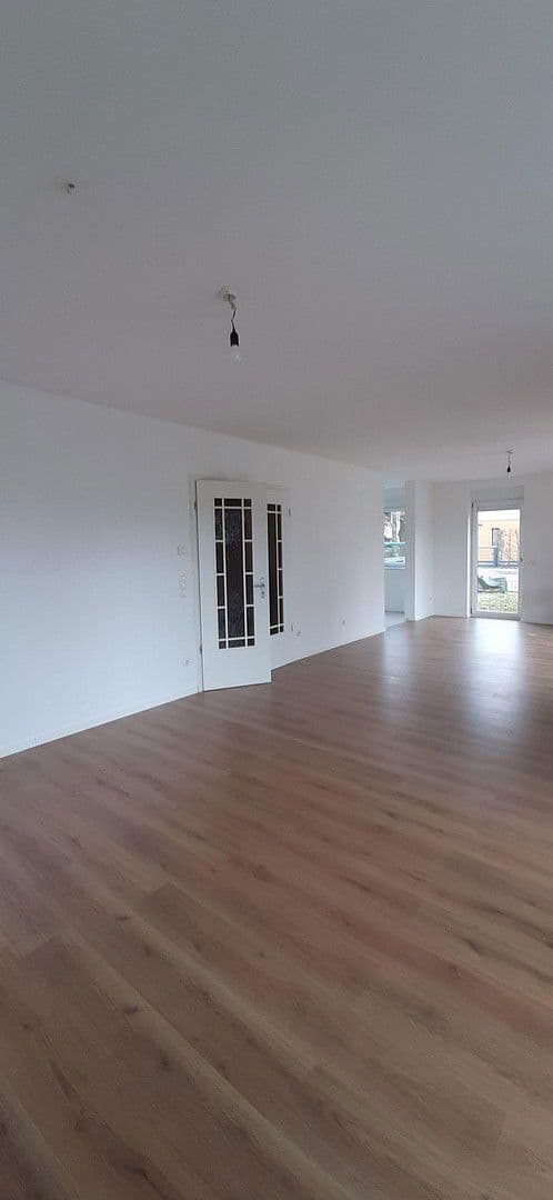 Prodej domu 134 m², pozemek 783 m², Wacholderweg 3, Dallgow-Döberitz, Braniborsko Prodej domu 134 m², pozemek 783 m², Wacholderweg 3, Dallgow-Döberitz, Braniborsko