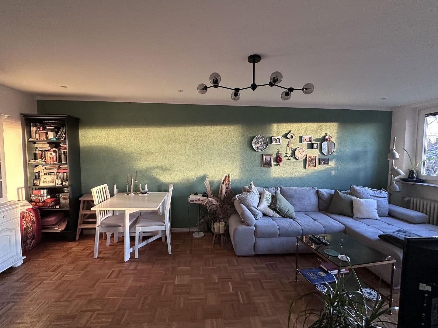 Pronájem bytu 3+1 70 m², Allgäustr. 32, Stuttgart, Bádensko-Württembersko Pronájem bytu 3+1 70 m², Allgäustr. 32, Stuttgart, Bádensko-Württembersko