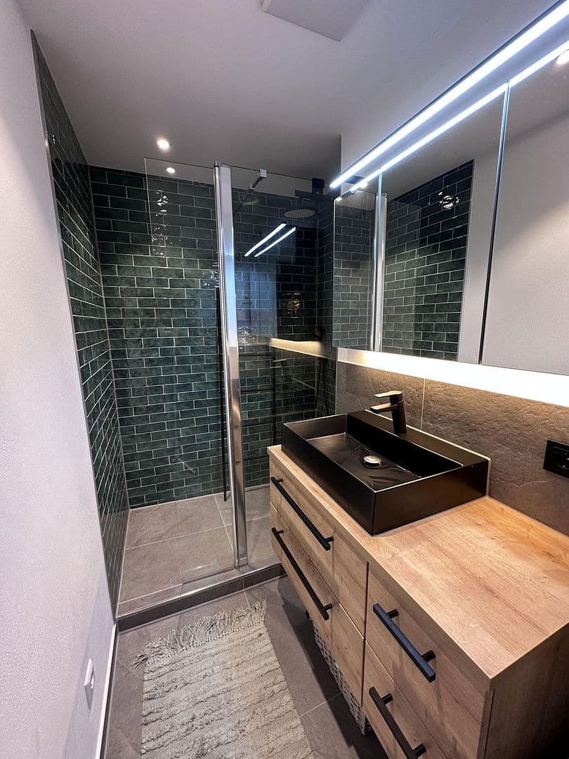 Pronájem bytu 3+1 70 m², Allgäustr. 32, Stuttgart, Bádensko-Württembersko Pronájem bytu 3+1 70 m², Allgäustr. 32, Stuttgart, Bádensko-Württembersko