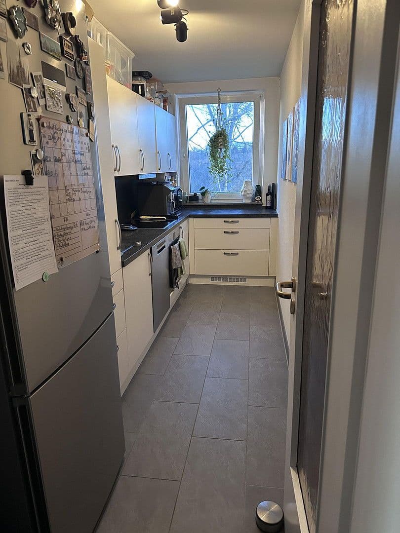 Pronájem bytu 3+1 70 m², Allgäustr. 32, Stuttgart, Bádensko-Württembersko Pronájem bytu 3+1 70 m², Allgäustr. 32, Stuttgart, Bádensko-Württembersko