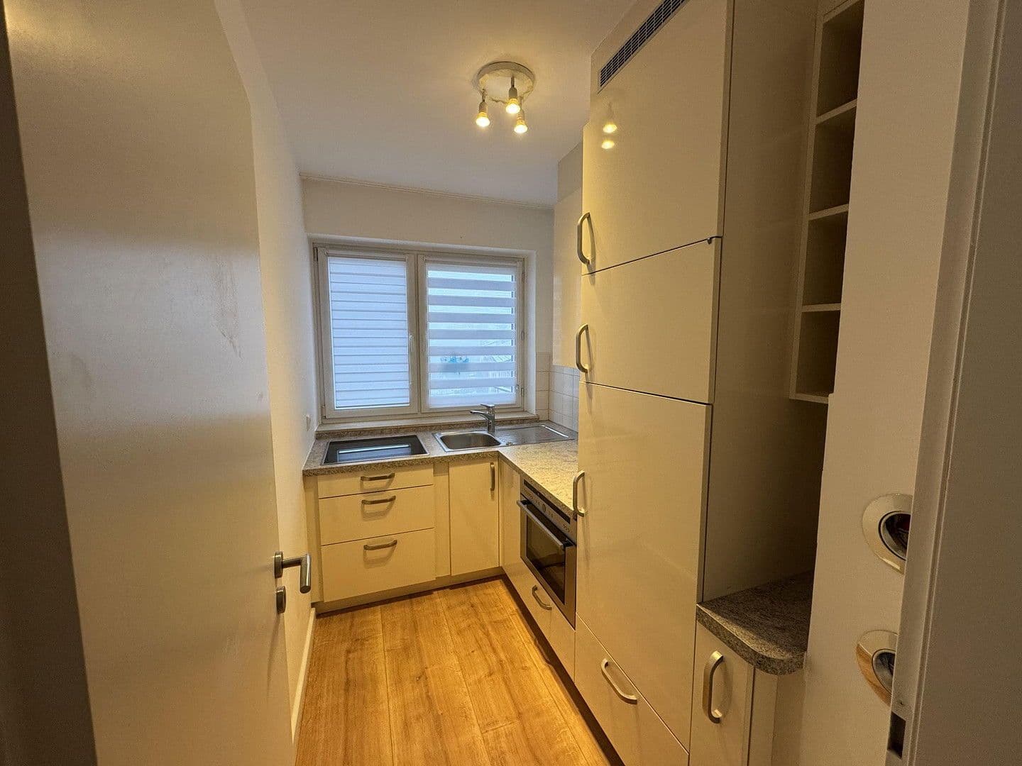 Pronájem bytu 2+1 55 m², Am Wald 11, Wiesbaden, Hessen Pronájem bytu 2+1 55 m², Am Wald 11, Wiesbaden, Hessen