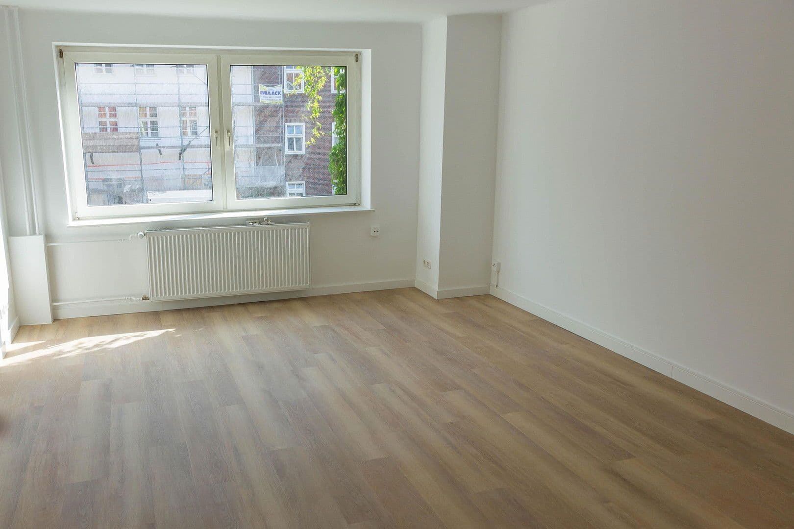 Prodej bytu 3+1 69 m², Hamburg, Hamburg Prodej bytu 3+1 69 m², Hamburg, Hamburg