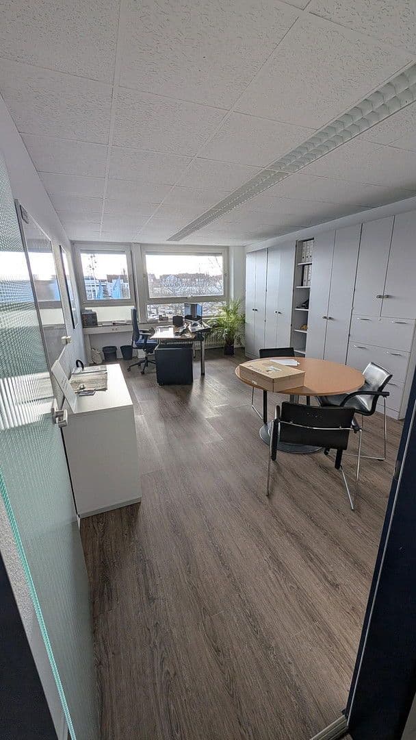 Pronájem kanceláře 154 m², Mengendamm 12, Hannover, Dolní Sasko Pronájem kanceláře 154 m², Mengendamm 12, Hannover, Dolní Sasko