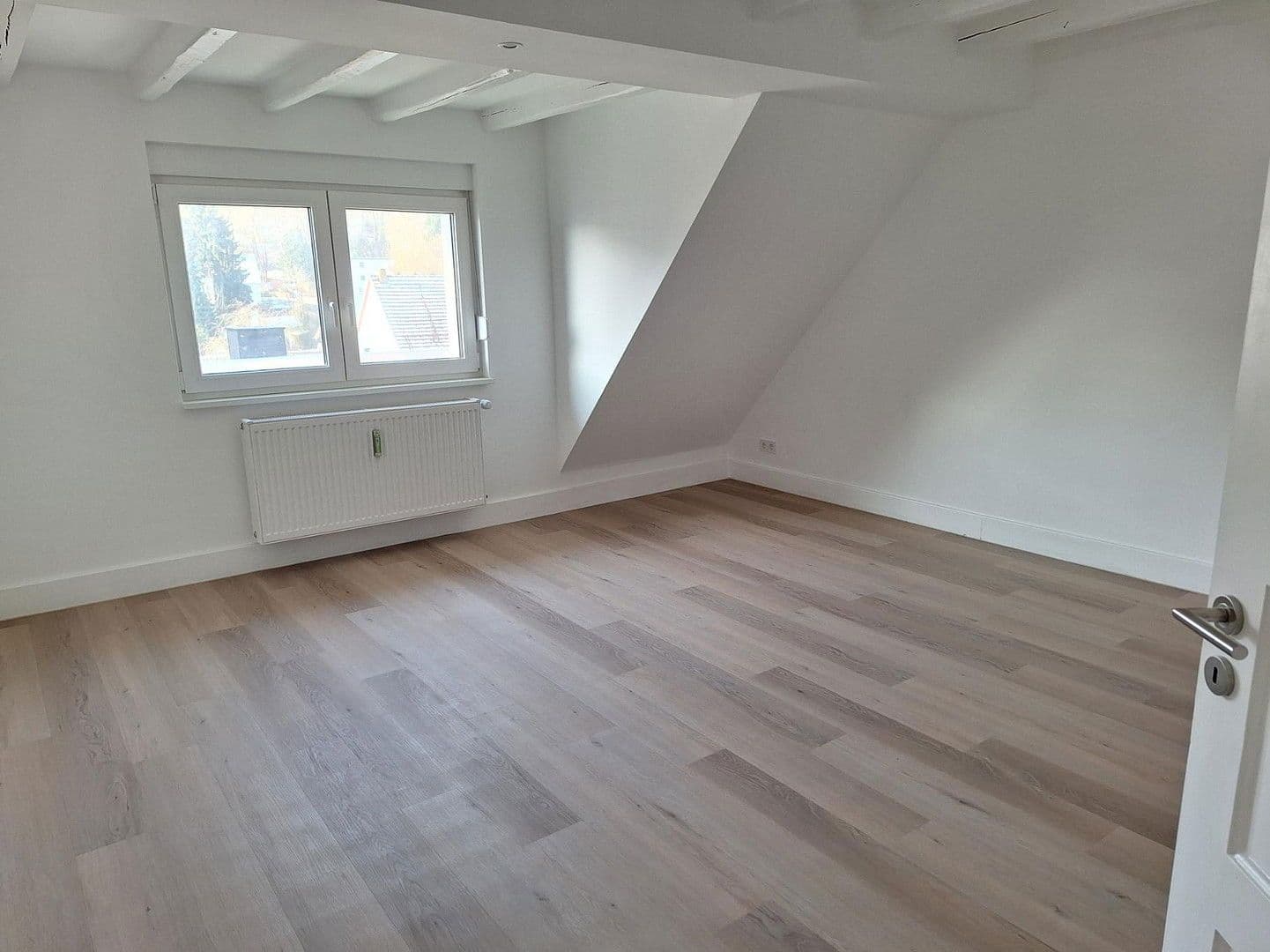 Pronájem bytu 4+1 98 m², Wilhelmstraße 16, Hofheim am Taunus, Hessen Pronájem bytu 4+1 98 m², Wilhelmstraße 16, Hofheim am Taunus, Hessen