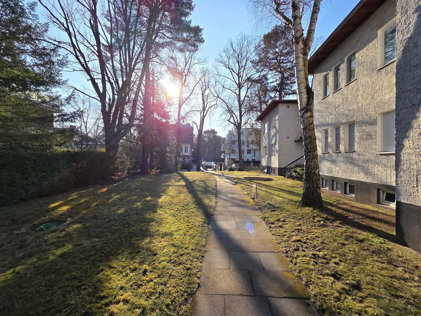 Prodej bytu 1+1 31 m², Bismarckallee 31, Berlin, Berlín Prodej bytu 1+1 31 m², Bismarckallee 31, Berlin, Berlín