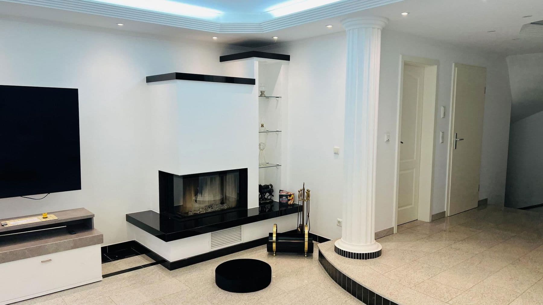 Pronájem domu 266 m², pozemek 475 m², Indianapolisstr.62, Köln, Severní Porýní-Vestfálsko Pronájem domu 266 m², pozemek 475 m², Indianapolisstr.62, Köln, Severní Porýní-Vestfálsko