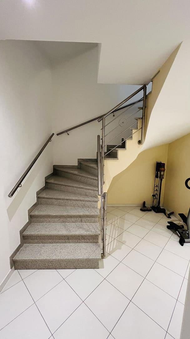 Pronájem domu 266 m², pozemek 475 m², Indianapolisstr.62, Köln, Severní Porýní-Vestfálsko Pronájem domu 266 m², pozemek 475 m², Indianapolisstr.62, Köln, Severní Porýní-Vestfálsko