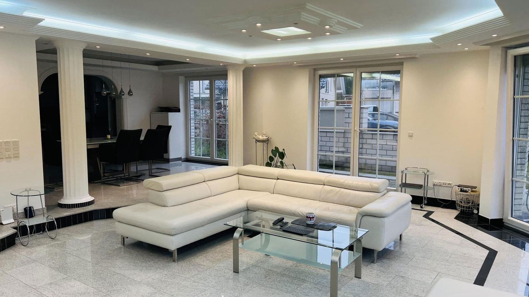 Pronájem domu 266 m², pozemek 475 m², Indianapolisstr.62, Köln, Severní Porýní-Vestfálsko Pronájem domu 266 m², pozemek 475 m², Indianapolisstr.62, Köln, Severní Porýní-Vestfálsko