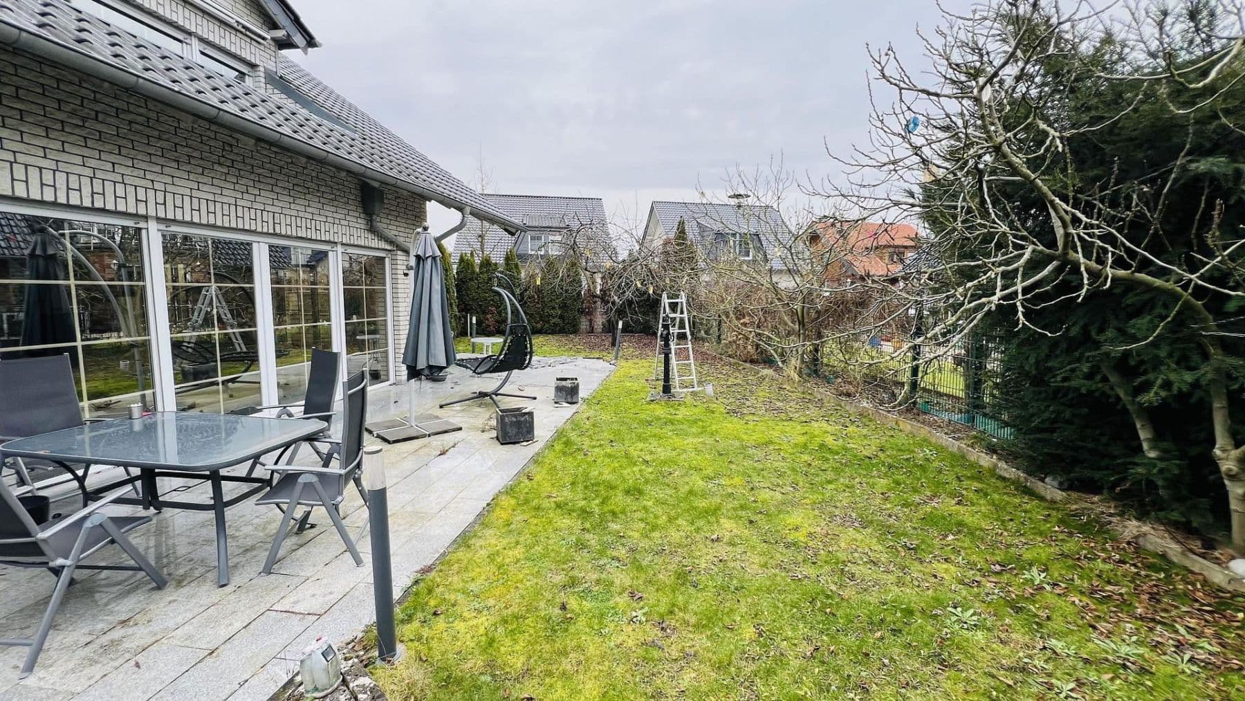 Pronájem domu 266 m², pozemek 475 m², Indianapolisstr.62, Köln, Severní Porýní-Vestfálsko Pronájem domu 266 m², pozemek 475 m², Indianapolisstr.62, Köln, Severní Porýní-Vestfálsko