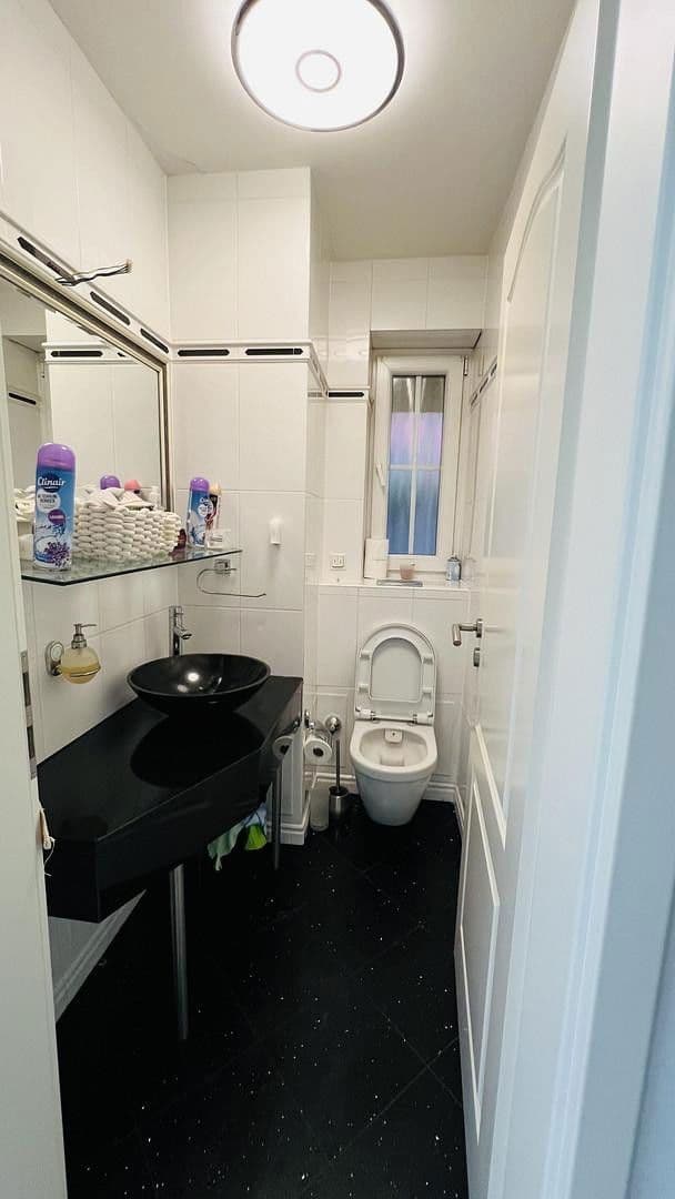 Pronájem domu 266 m², pozemek 475 m², Indianapolisstr.62, Köln, Severní Porýní-Vestfálsko Pronájem domu 266 m², pozemek 475 m², Indianapolisstr.62, Köln, Severní Porýní-Vestfálsko