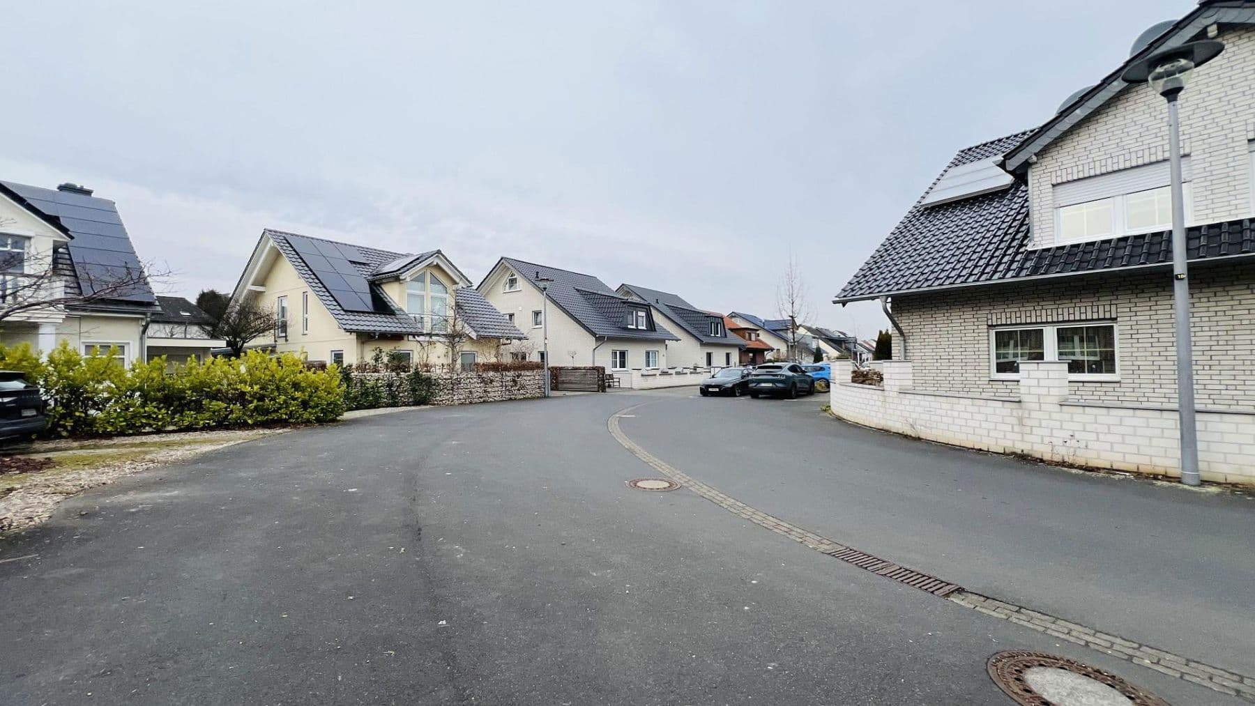 Pronájem domu 266 m², pozemek 475 m², Indianapolisstr.62, Köln, Severní Porýní-Vestfálsko Pronájem domu 266 m², pozemek 475 m², Indianapolisstr.62, Köln, Severní Porýní-Vestfálsko