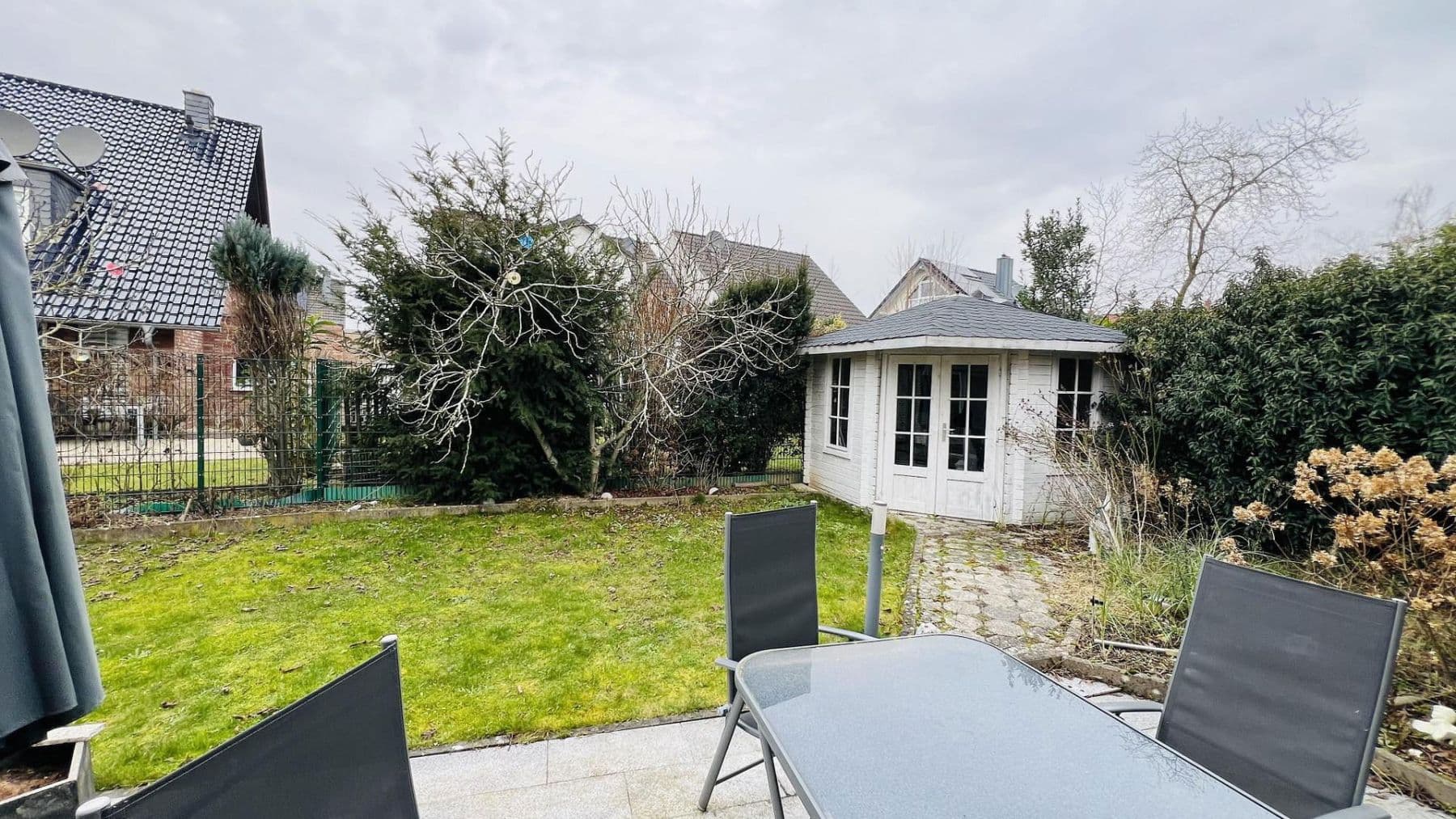 Pronájem domu 266 m², pozemek 475 m², Indianapolisstr.62, Köln, Severní Porýní-Vestfálsko Pronájem domu 266 m², pozemek 475 m², Indianapolisstr.62, Köln, Severní Porýní-Vestfálsko