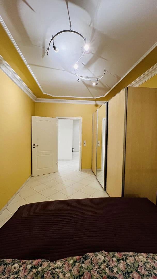 Pronájem domu 266 m², pozemek 475 m², Indianapolisstr.62, Köln, Severní Porýní-Vestfálsko Pronájem domu 266 m², pozemek 475 m², Indianapolisstr.62, Köln, Severní Porýní-Vestfálsko