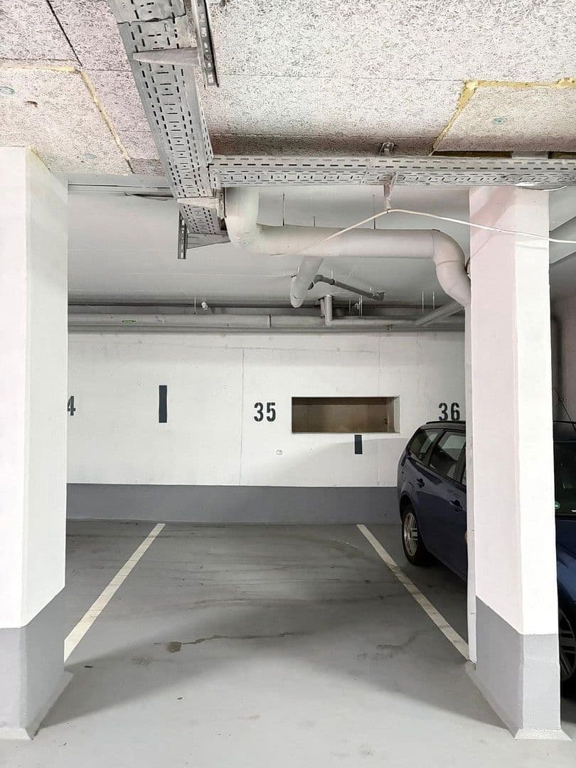 Pronájem bytu 2+1 61 m², Schillerstraße 10, Pfullingen, Bádensko-Württembersko Pronájem bytu 2+1 61 m², Schillerstraße 10, Pfullingen, Bádensko-Württembersko